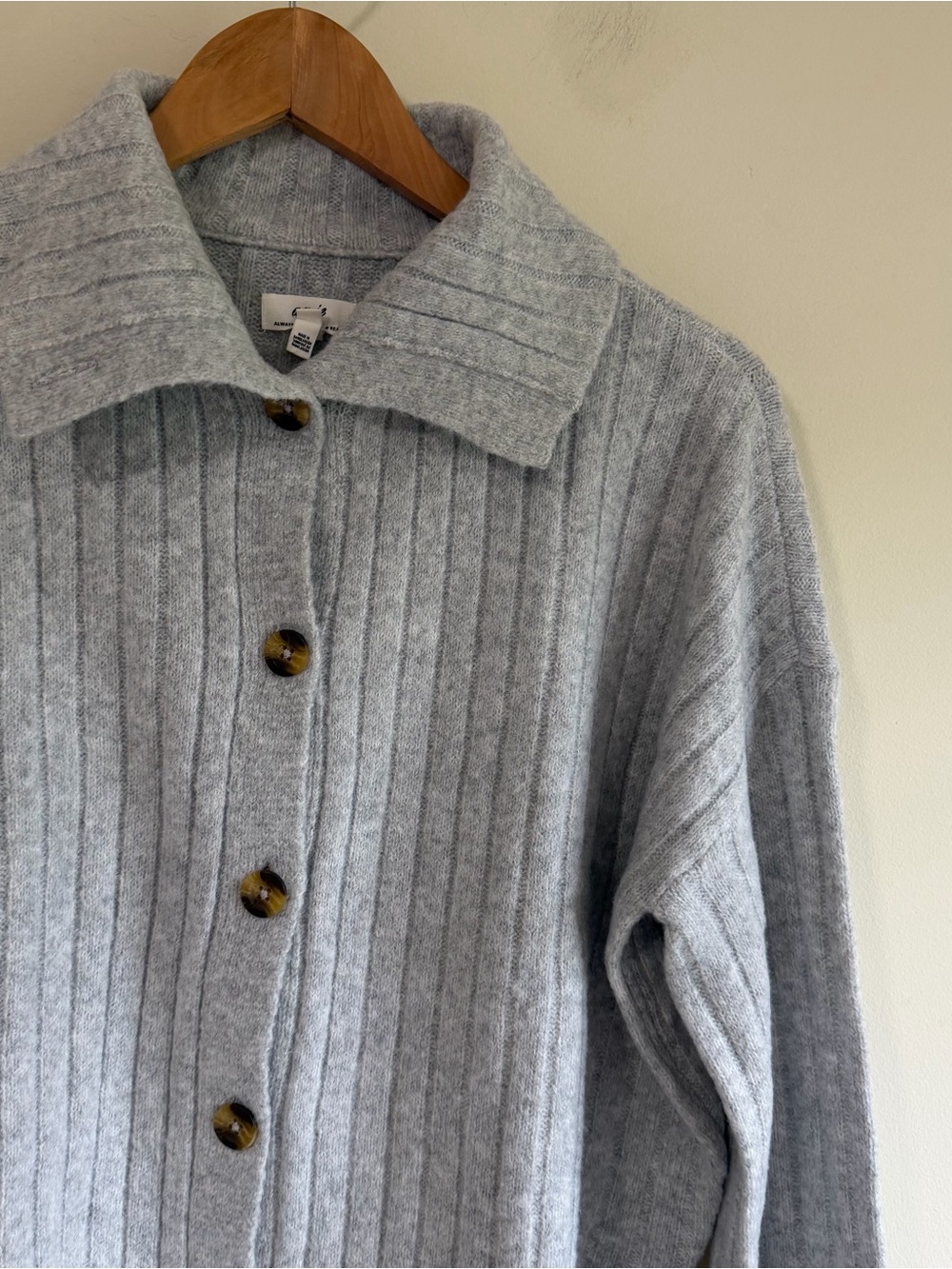 Arie Collared Button Up Sweater - Picture 2 of 5